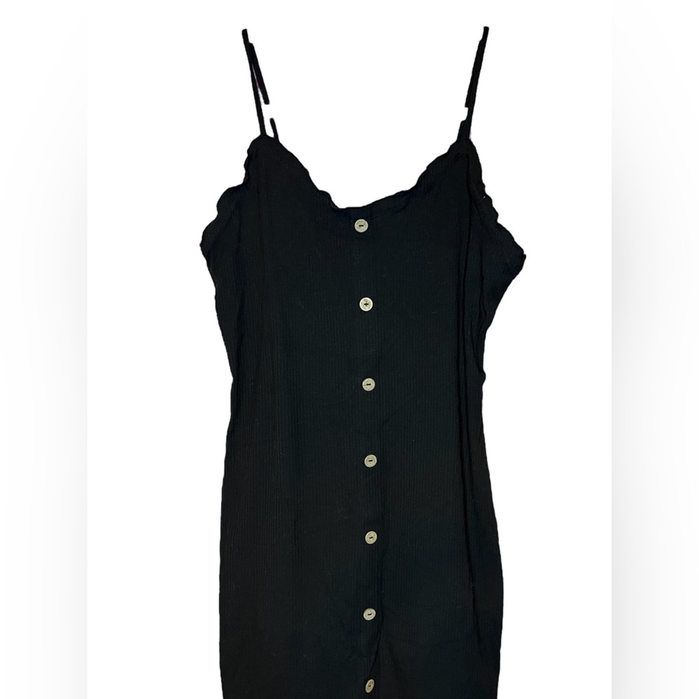 Black bodycon dress